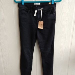 NWT Madewell 27 black high rise sateen skinnies